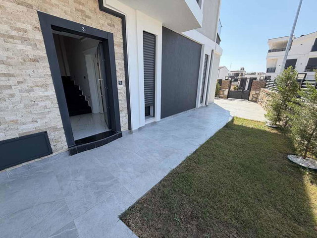 DİDİM LİMAN YOLUNA 250 METRE 3+1 AYRI MUTFAKLI FULL EŞYALI HAVUZLU ÖN CEPHE VİLLA