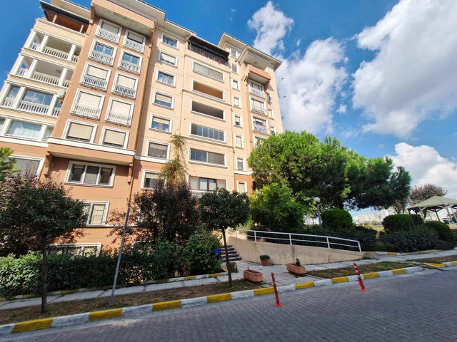 BAHÇEŞEHİR TOROS ADASINDA NET 164 M2 4+1 DAİRE