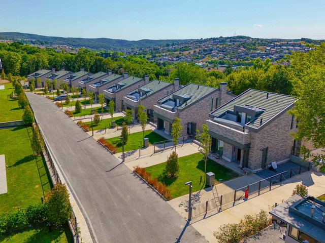 ZEKERİYAKÖY SEBA NEVA'DA KİRALIK ÖZEL HAVUZLU MÜSTAKİL VİLLA | SİTENİN EN ÖZEL KÖŞE VİLLASI