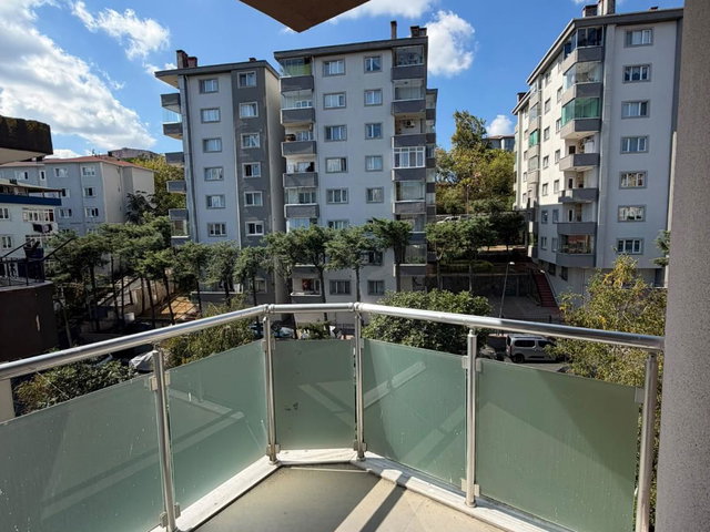 SARIYER ÇİMENLİ SİTESİ 4+1 KİRALIK TERASLI İÇİ YENİLENMİŞ