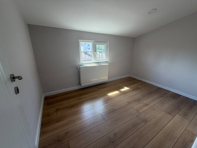 SARIYER ÇİMENLİ SİTESİ 4+1 KİRALIK TERASLI İÇİ YENİLENMİŞ