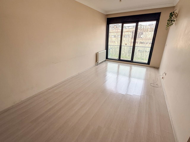 YATIRIMA UYGUN PEYZAJ MANZARALI KAP. OTOPARKLI BOŞ FERAH DAİRE