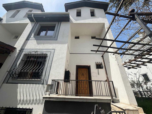 KARDELEN MAH. BARIŞ 2 SİTESİ’NDE 200 M² BRÜT 4+2 MÜSTAKİL EV | DOĞU-BATI CEPHE
