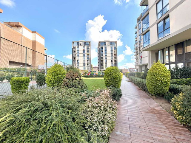 ÇEKMEKÖY NS LIDYA FLATS DE KİRALIK 2.5+1 GENİŞ TERASLI LOFT DAİRE