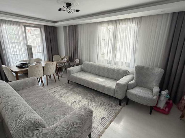 REMAX ANA CADDEYE ÇOK YAKIN İSKANLI FERAH 2+1 DAİRE