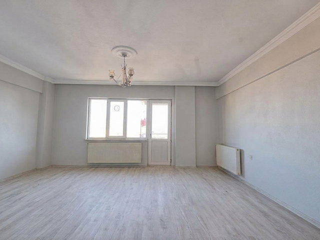 REMAX ADVANTAGE'DEN ZAFER BURSA BÜYÜKŞEHİR BELEDİYESİ YANINDA KİRALIK DAİRE