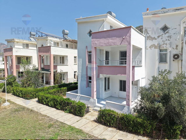 REMAX AVLU'DAN GÜLNAR SIPAHILI'DE SATILIK TRIPLEX VİLLA
