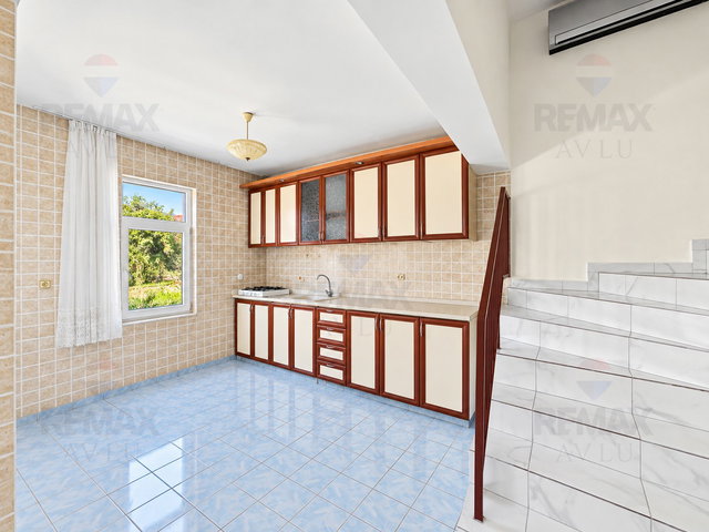 REMAX AVLU'DAN GÜLNAR SIPAHILI'DE SATILIK TRIPLEX VİLLA