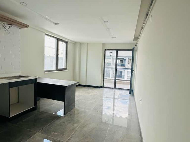 RE/MAX RABİA SARAÇTAN SİTE İÇİ HAVUZ MANZARALI 1+1 DAİRELER