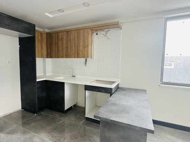 RE/MAX RABİA SARAÇTAN SİTE İÇİ HAVUZ MANZARALI 1+1 DAİRELER
