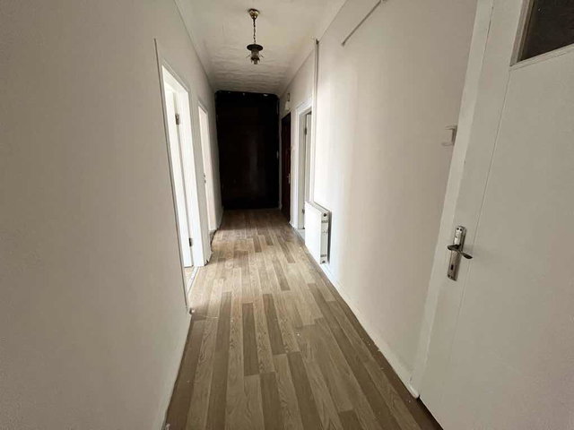 ANAYOL KENARI MERKEZİ KONUMLU ASANSÖRLÜ 3+1 SATILIK