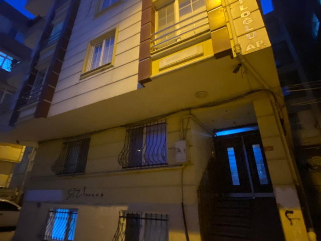 ZEYTINBURNU NURIPAŞA MAHALLESI'NDE 2+1 SATILIK DAIRE