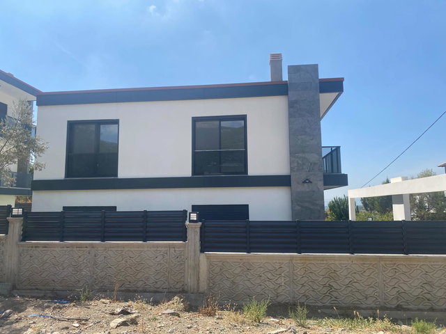 BUCA KAYNAKLAR SATILIK YENI MÜSTAKIL VILLA