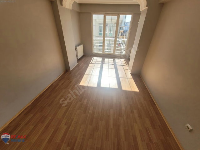 REMAX HANE-2 ŞİLE YOLUNA 2DK 3+1 115M2 ARA KAT KİRALIK DAİRE