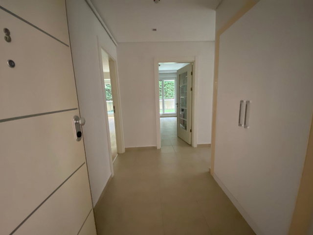 ADANUSPARK SİTESİNDE GÜNEY CEPHELİ SATILIK BOŞ DAİRE