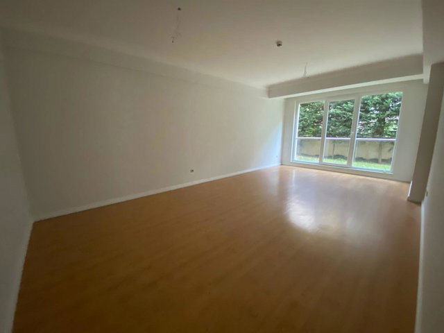 ADANUSPARK SİTESİNDE GÜNEY CEPHELİ SATILIK BOŞ DAİRE