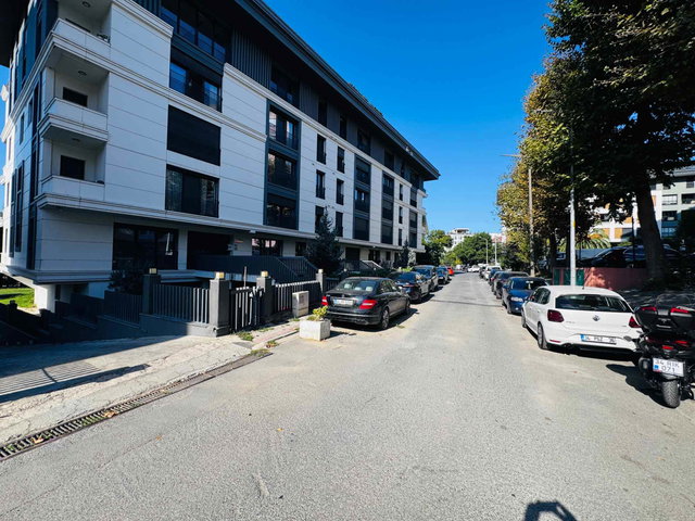 ETİLER DÜNYAGÖZ YANI BAHÇE KULLANIMLI 2 +1 ŞIK DAİRE YENİ BİNADA