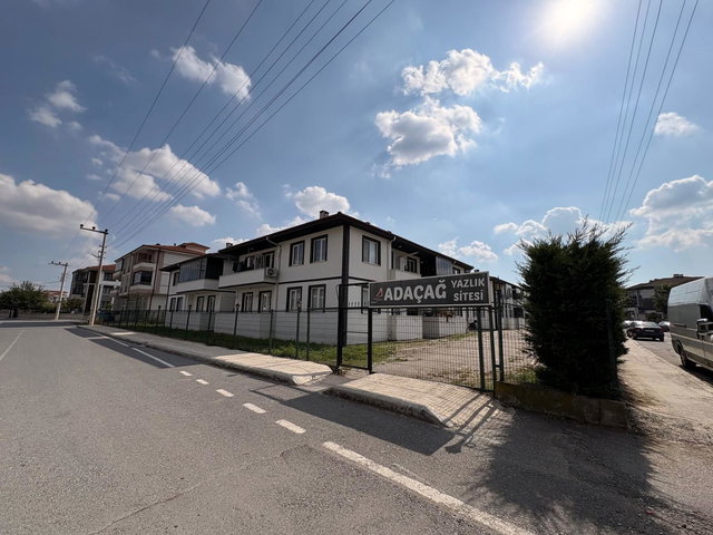 MELEK KUMANLI’DAN 3+1 EBEVEYN BANYOLU SİTE İÇİ SATILIK DAİRE