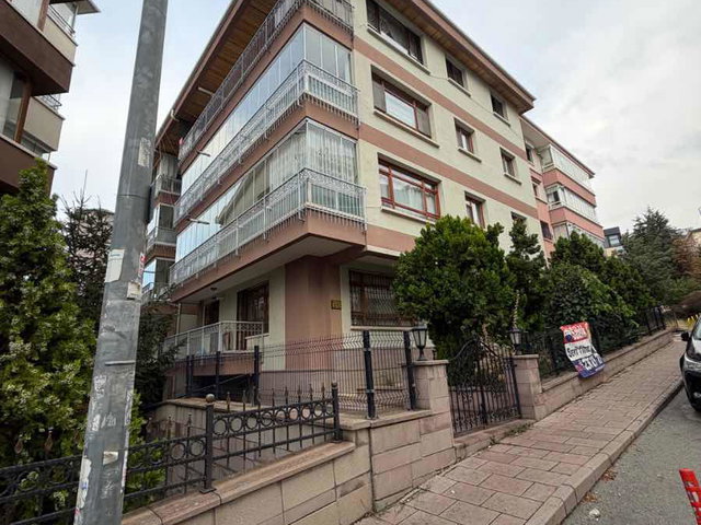 ÇANKAYA HİLAL MAH DE 3+1 BOŞ BALKONLU SATILIK DAIRE