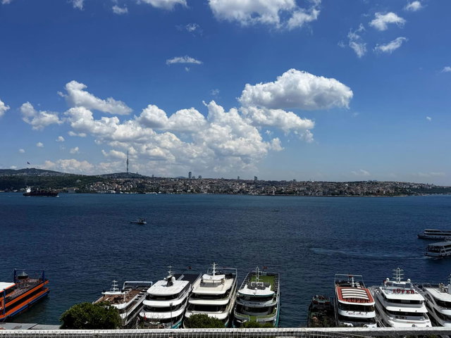 334M2 PANORAMİK BOĞAZ MANZARALI VE KAPALI OTOPARKLI 3.5+1 DAİRE