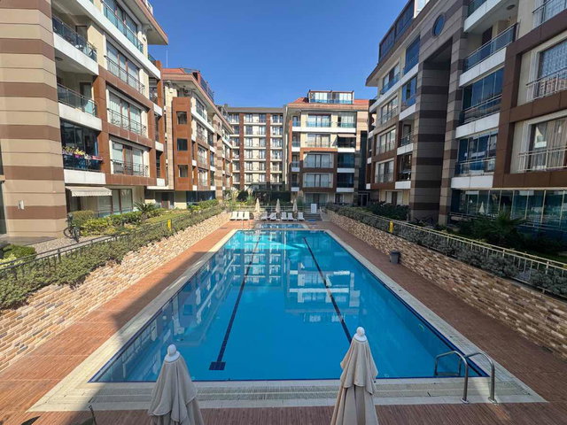 REMAX MAHMUT BEKDEMIR DEN BEYLIKDÜZÜ VADI PARK KONAKLARI 5+2 DUBLEX