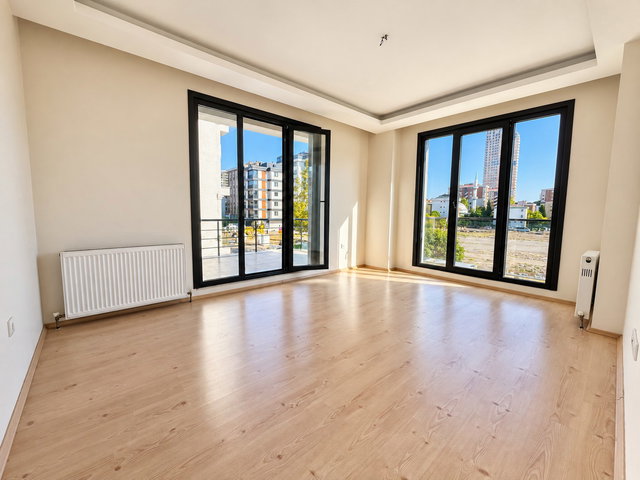 KARTAL TOPSELVİ MAHALLESİ’NDE CADDE ÜZERİNDE KİRALIK 2+1 DAIRE