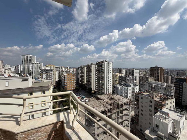 RE/MAX OVA’DAN | YURT MAHALLESİ’NDE SEYHAN GÖL MANZARALI SATILIK 4+1 DAİRE