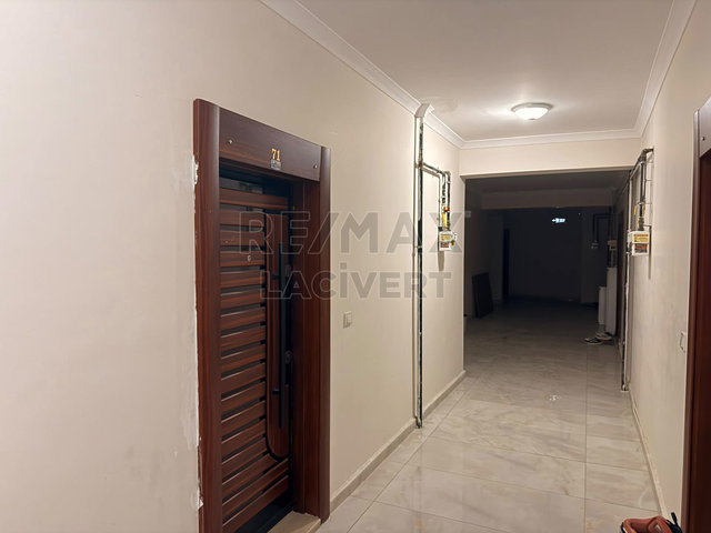 RE/MAX LACİVERT'TEN  YILDIZKENT'TE SATILIK 1+1 DAİRE