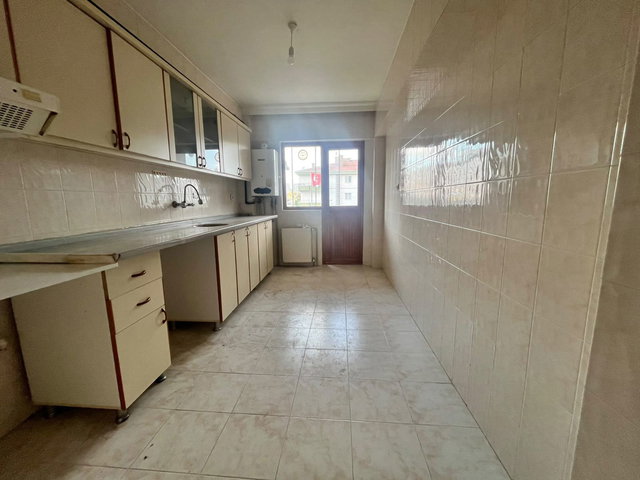 NATOYOLU CADDE ÜZERİ ÖN CEPHE 3+1 KİRALIK DAİRE