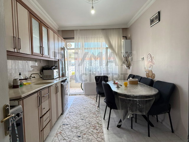RE/MAX LACIVERT'TEN YILDIZKENT'TE SATILIK 3+1 DAIRE