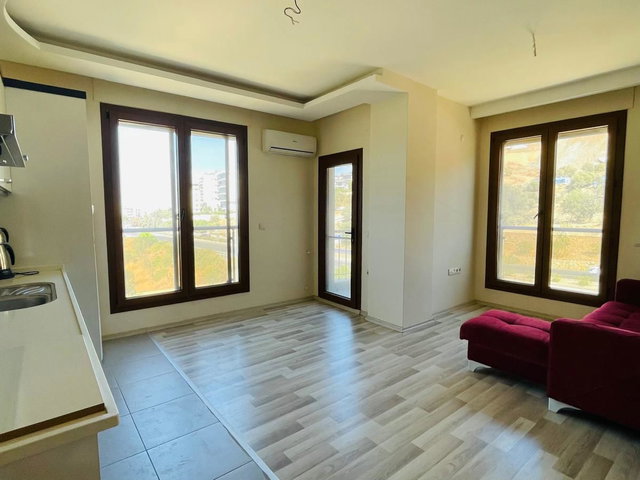 YELKİ OKULLAR BÖLGESİ CADDE ÜZERİ 2+1 SATILIK DAİRE