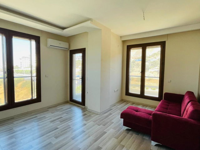 YELKİ OKULLAR BÖLGESİ CADDE ÜZERİ 2+1 SATILIK DAİRE