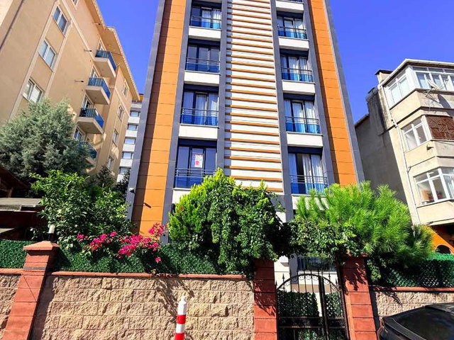 KARTAL HÜRRIYET MAHALLESI BALKONLU SATILIK 2+1