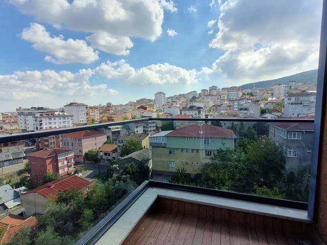 SULTANBEYLİ MEHMET AKİF MAHALLESİ'NDE AYDOS KONAKLARI'NDA 2+1 KİRALIK DAİRE