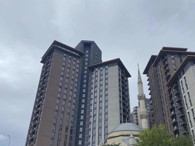 EMLAK KONUT YENİ FİKİRTEPE 2 GÖZTEPE METRO ÇIKIŞININ TAM KARŞISINDA SATILIK 4+1 DAİRE