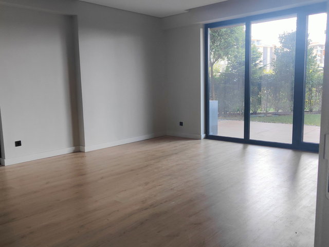 AVRUPA KONUTLARI BAHÇE KULLANIMLI BAHÇE KATI 4+1 KİRALIK DAİRE