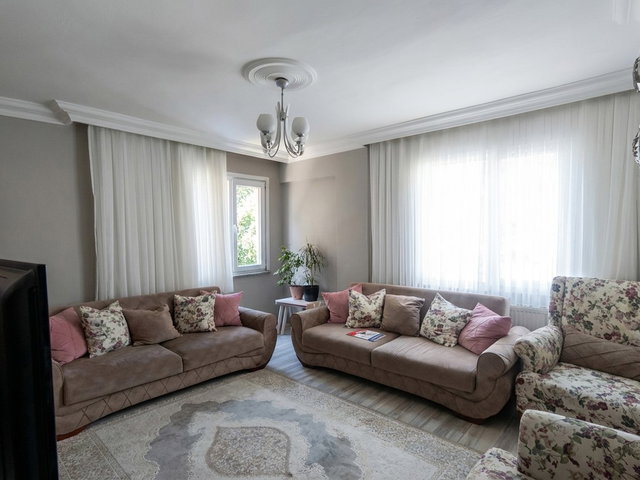 AVCILAR CIHANGIR MERKEZI KONUMDA ASANSÖRLÜ SATILIK 3.5+1 DAİRE