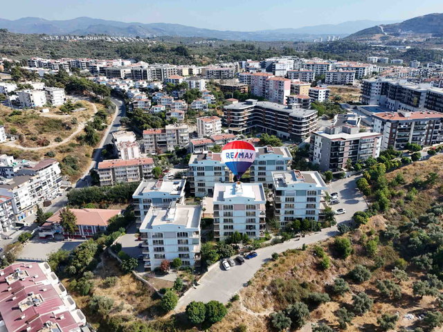 KUŞADASI İKİÇEŞMELİK MAH. ALATURKA ADA EVLERİ'NDE SATILIK 3+1 DAİRE
