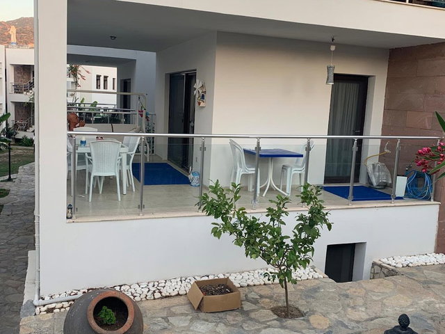 YALIKAVAK’TA GLORIA SITESI’NDE 5 + 2 TERS DUBLEKS