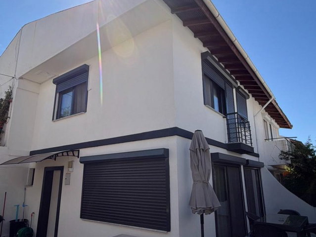 ÇEŞME DALYAN KOCAKARI PLAJI’NA 170 METRE | YENİLENMİŞ VİLLA