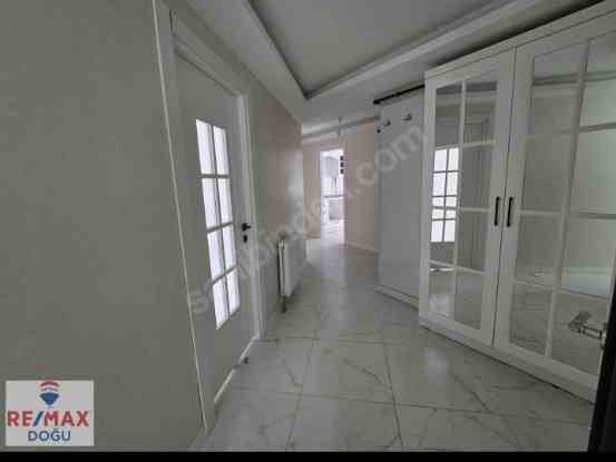 REMAX DOĞU'DAN AHMET AYTAR MEYDANINDA FIRSAT 3+1 SATILIK DAİRE