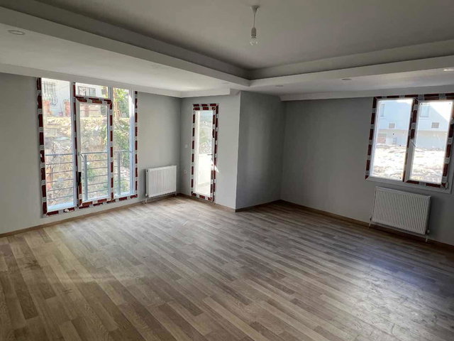 AMBARLI SAHIL 'DE ARA KAT KAPALI MUTFAK SATILIK 2+1 SIFIR DAIRE