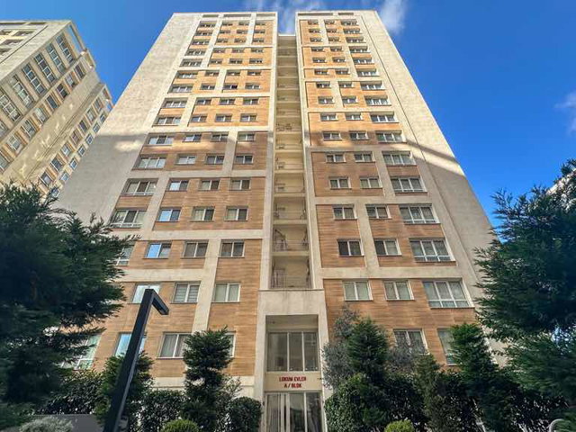 LOKUM EVLER’DE BAHÇE KULLANIMLI, FERAH VE KULLANIŞLI KİRALIK 3,5+1 DAİRE