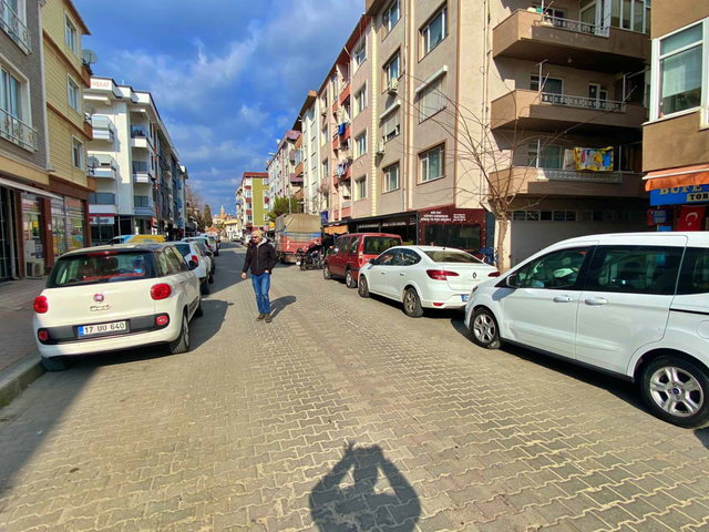 BARBAROS MAHALLESI YENI KORDON CIVARI SATILIK 3+1 DAIRE