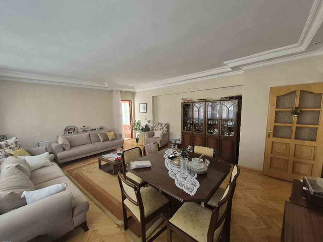 ÇANKAYA’DA MÜRSEL ULUÇ'TA 4+1 GENİŞ TERAS VE MANZARALI SATILIK DUBLEKS DAİRE
