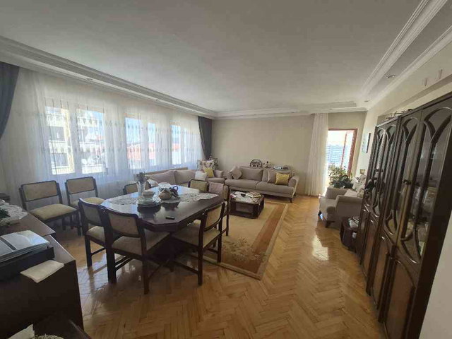 ÇANKAYA’DA MÜRSEL ULUÇ'TA 4+1 GENİŞ TERAS VE MANZARALI SATILIK DUBLEKS DAİRE