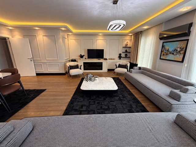 RE/MAX YAZ MODERN TASARIMLI, FERAH 4+1 ARAKAT SATILIK DAİRE