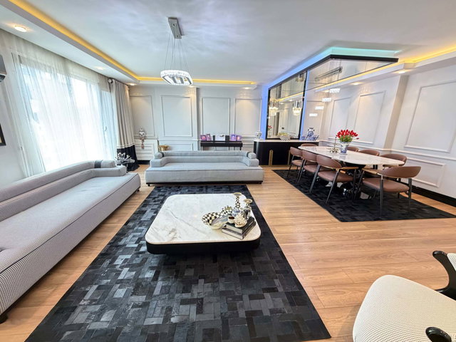 RE/MAX YAZ MODERN TASARIMLI, FERAH 4+1 ARAKAT SATILIK DAİRE