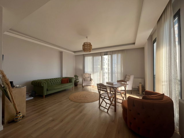 KOZYATAĞI KOZZY AVM YANINDA YENİ KİRALIK DAİRE
