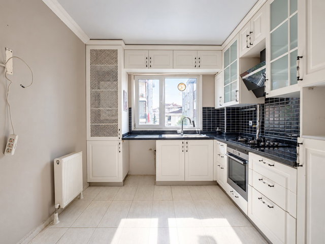 LA MAISON SITESI’NDE HAVUZ MANZARALI, EBEVEYN BANYOLU 3+1 KIRALIK DAIRE